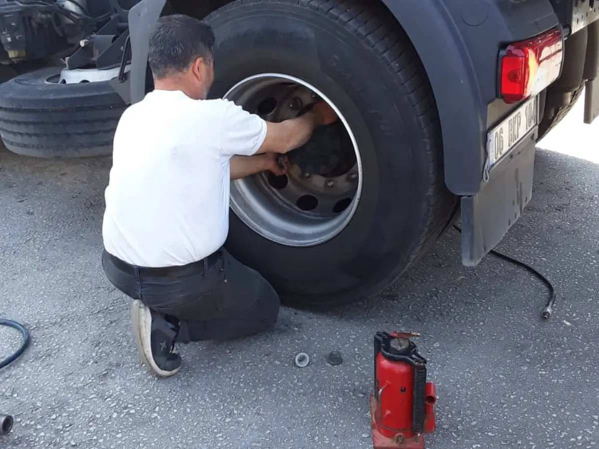 Eskifoça Oto Lastikçi